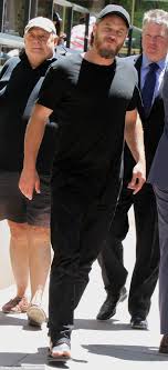 The crooner took to instagram on friday (feb. Travis Fimmel Sports Rounder Figure Compared To His Calvin Klein Days Daily Mail Online