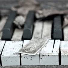 Esta vez les presento una obra màs. Musica Triste Para Personas Igual De Tristes Home Facebook