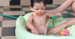 Bath time for girls and boys there isn't a huge difference in bath time for boys versus bath time for girls. Baby Boy Take A Bath Stock Footage Video 100 Royalty Free 1008397156 Shutterstock
