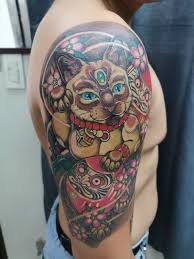 Mẫu hình tattoo mèo và hoa ở ngực nữ. Nhá»¯ng Hinh XÄƒm Y NghÄ©a May Máº¯n Ma Báº¡n Khong Nen Bá» Qua