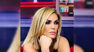 She is a multitalented woman who is a. Viviana Canosa Sobre El Caso M Las Ginecologas Salieron Llorando Despues De Revisarla Misionesonline