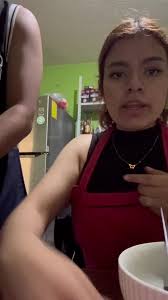 Haciendo pizzasss #pizza #fyp #paratii