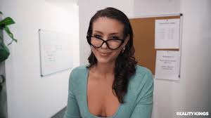 Mandy Waters, Krissy Knight - Loud Librarian