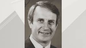 Former WI Gov. Earl passes away following stroke