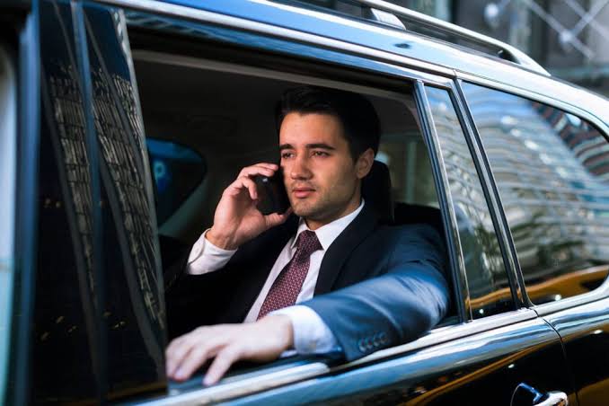 What Is Included In A Chauffeur Service?