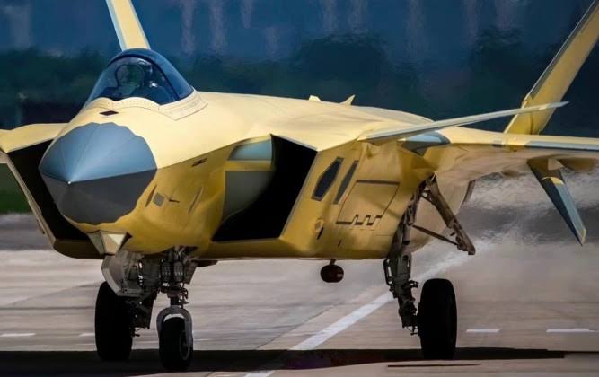 J-20 Begins Flying With Groundbreaking WS-15 Engine: Will China's Stealth  Fighter be the World Leader in Thrust?