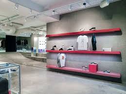 Sivasdescalzo Svd Store Madrid Addicted To Retail Inc Aluminum Extrusion Retail Interior Design