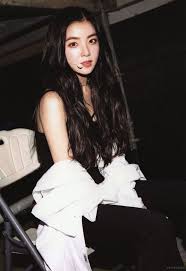 Irene Red Velvet Black Hair Wajah Selebritas Gaya Korea