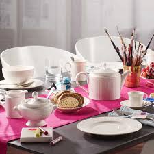 Some sweet treats to go with our tea. Villeroy Boch Porcelain Glass Cutlery
