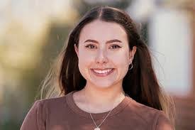 Andrea Hoffman's Instagram, Twitter & Facebook