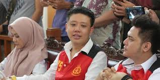 Cara kompres foto jpg png max. Mendekam Di Penjara Pablo Benua Rasakan Nikmatnya Beribadah Dan Bertemu Orang Baik Kapanlagi Com