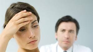 Hvis man oplever gener i forbindelse med overgangsalder, kan man, efter lægens anbefalinger, blandt andet forsøge sig med kosttilskud, som bidrager til hormonel aktivitet, fugtgivende. Lavt Ostrogen Nhi No