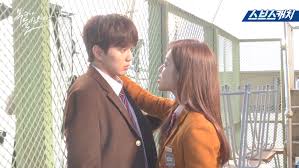 A genre of variety shows in an urban environment. Sau Nhiá»u Láº§n Bá»‹ Che Chá»n Sai Ká»‹ch Báº£n Yoo Seung Ho Ä'áº·t Nhiá»u Hy Vá»ng Vao Phim Má»›i