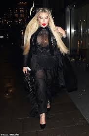 Veja o que jessika alves (jessikaalves) descobriu no pinterest, a maior coleção de ideias do mundo. Jessica Alves Puts On An Eye Popping Display In Sheer Black Tassel Jumpsuit Duk News