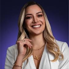 Karla Huerta's Instagram, Twitter & Facebook