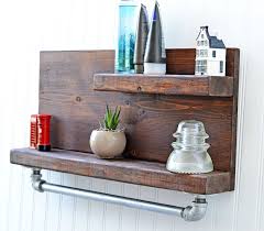 Mensole fai da te con materiale di riciclo per chi vuole arredare la propria casa con originalità e creatività. Mensole Bagno Tante Proposte Per Ogni Esigenza E Stile Archzine It