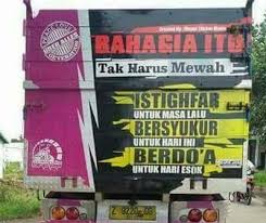 Jun 20, 2021 · dalam foto tersebut, terlihat jelas tulisan yang ada di bagian belakang truk berbunyi 'denny zulfikar siregar' (atas) dan 'musuh warga tasikmalaya' (bawah) lengkap dengan gambar sosok denny. Tulisan Gambar Di Bak Truk Lucu Terlengkap 2017
