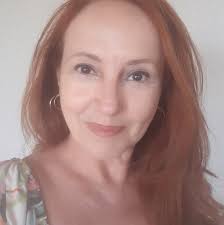 Claudia Menezes (@claudia.menezes.547) • Facebook