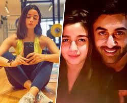When deepika and ranbir were dating a long time ago, there was a buzz that mrs kapoor was not too keen. Alia Bhatt Gets A Hair Cut At Home Netizens Say Ranbir Has Done A Fine Job