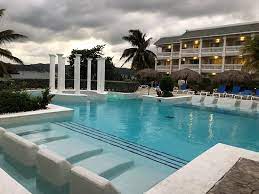 Catamaran cruise & negril beach with rick's cafe. Die 10 Besten Strand Hotels In Jamaika 2021 Mit Preisen