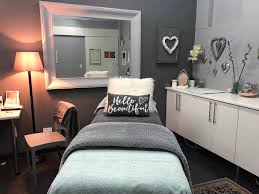 You can never go wrong with this skin clinic! My Skin Peel At Refined Aesthetics Review Peanut Gallery 247