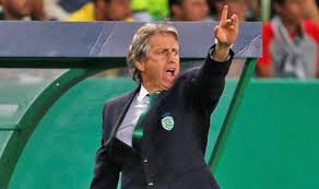 O atual treinador do flamengo, o português jorge jesus, teria sido agredido por torcedores, com a fivela de um cinto, durante a invasão da torcida ao centro de treinamento do sporting, em 2018. Barcelona News Sporting Lisbon Manager Hints That Real Madrid Are Better Than Barcelona Football Sport Express Co Uk