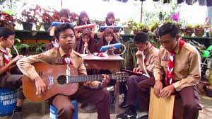 Alat musik rekorder adalah alat musik yang sumber bunyinya dari getaran udara di dalam alat yang berasal dari mulut dengan ditiup.ada tiga jenis alat musik recorder yaitu : Yamko Rambe Yamko Ansambel Campuran Youtube