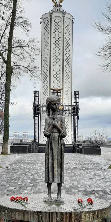 From Famine to Genocide: The Holodomor in Ukraine – Munitions of the Mind