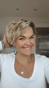 Werbung , My most asked question is WHAT PRODUCTS do you use. , For the  hairwashes it’s either Loreal Dream lengths https://amzn.to/40DwXHY , or  the purple line https://amzn.to/4hFh0qL( depends