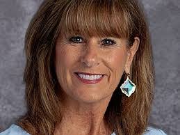 Amber Dudding's Instagram, Twitter & Facebook