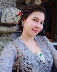 Sebelumnya, nora sudah pernah menikah dengan aliff alli khan, adik aktor miller khan. 10 Pesona Hanesswari Adik Nora Alexandra Yang Berparas Manis