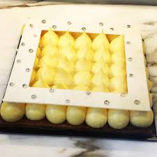 Laurie On Instagram Hmmm La Tarte Au Citron De Cyril Lignac Pate Sablee Noisette Et Decor Au Chocolat Blanc Toujours Un Delice Food Cheese Dairy