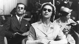 Eine neue biografie enthüllt prinzessin margarets tagesablauf. Prinzessin Margaret Die Countess Of Snowdon Im Portrat Ndr De Geschichte Menschen