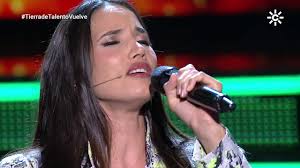 India Martínez canta 'A tu vera'. Homenaje a Lola Flores en 'Tierra de  Talento'