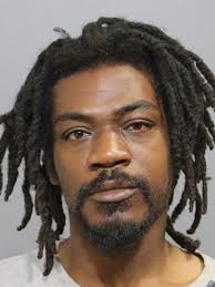 BROWN, WILLIE 35 BLACK M CHARGES: 720 ILCS 5.0/31-1-A-7  RESISTING/OBSTRUCT/PC OFF/CORR EMP/FRFTR INJ OFFENSE AS CITED 720 ILCS  5.0/31-1-A-7 RESISTING/OBSTRUCT/PC OFF/CORR EMP/FRFTR INJ OFFENSE AS CITED  720 ILCS 570.0/402-C PCS