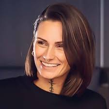 Casey Lea's Instagram, Twitter & Facebook