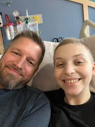 Dad's antics led to a moment of pure happiness. 21614836  #StayUnyielding2024 😓 🤗 🌫️ 🦍 🙎 #WisdomOfExperience0307