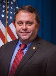 Commissioner candidates talk jobs, economy