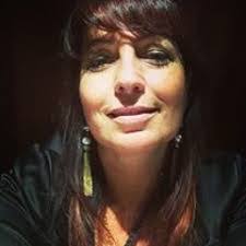 Tracy Leigh's Instagram, Twitter & Facebook