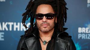 Hari Ini Saya Belajar (HIB) Slash, Lenny Kravitz dan Nicolas Cage adalah  kawan sekelas di Sekolah Menengah. : r/todayilearned
