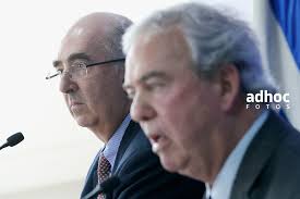 Luis Alberto Heber y Guillermo Maciel durante la conferencia en en el salón  de actos de la Caja Policial en Montevideo. Foto: Javier Calvelo