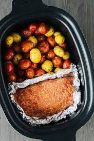 Slow Cooker Meatloaf And Garlic Butter Potatoes Recipe Fall Crockpot Recipes Crockpot Recipes Beef Slow Cooker Meatloaf