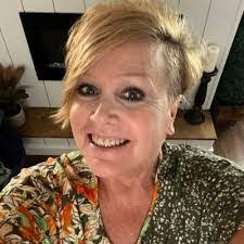 Lindsey Pate's Instagram, Twitter & Facebook