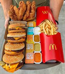 Pin By Pati On Food Food Cravings Sleepover Food Aesthetic Food