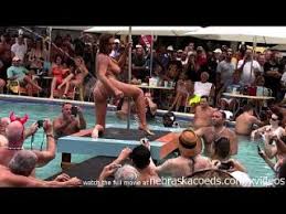 Party girls porno, random college for free! Girls Eating Shit Free Xxx Tubes Look Excite And Delight Girls Eating Shit Porn At Hotntubes Com
