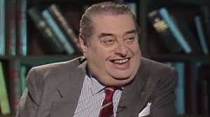 Néstor Luján: gaudir de les lletres, la taula i la sobretaula