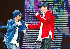 Since his debut, wang has risen to great heights, acquiring fans beyond the mandopop community as his music and influence reach an international stage. Leehom And Namewee Engage In A Friendly Banter The Star