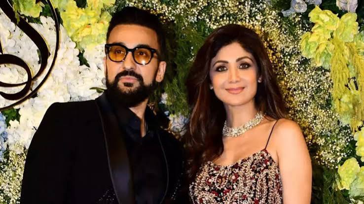 Rs 60 crore 'cheating case': Lookout circular issued against actor Shilpa  Shetty, husband Raj Kundra | Mumbai News - The Times of India