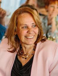 Carol Bushman's Instagram, Twitter & Facebook