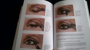 A verdade é que, muitas vezes, o segredo de uma melhor utilização dos produtos tem tudo a ver com a forma como o aplicamos, e os pincéis são uma excelente ajuda.existem para todos os preços e quase todas as marcas de maquilhagem os têm. Livro Ines Mocho Vs Ines Franco A Inevitavel Comparacao